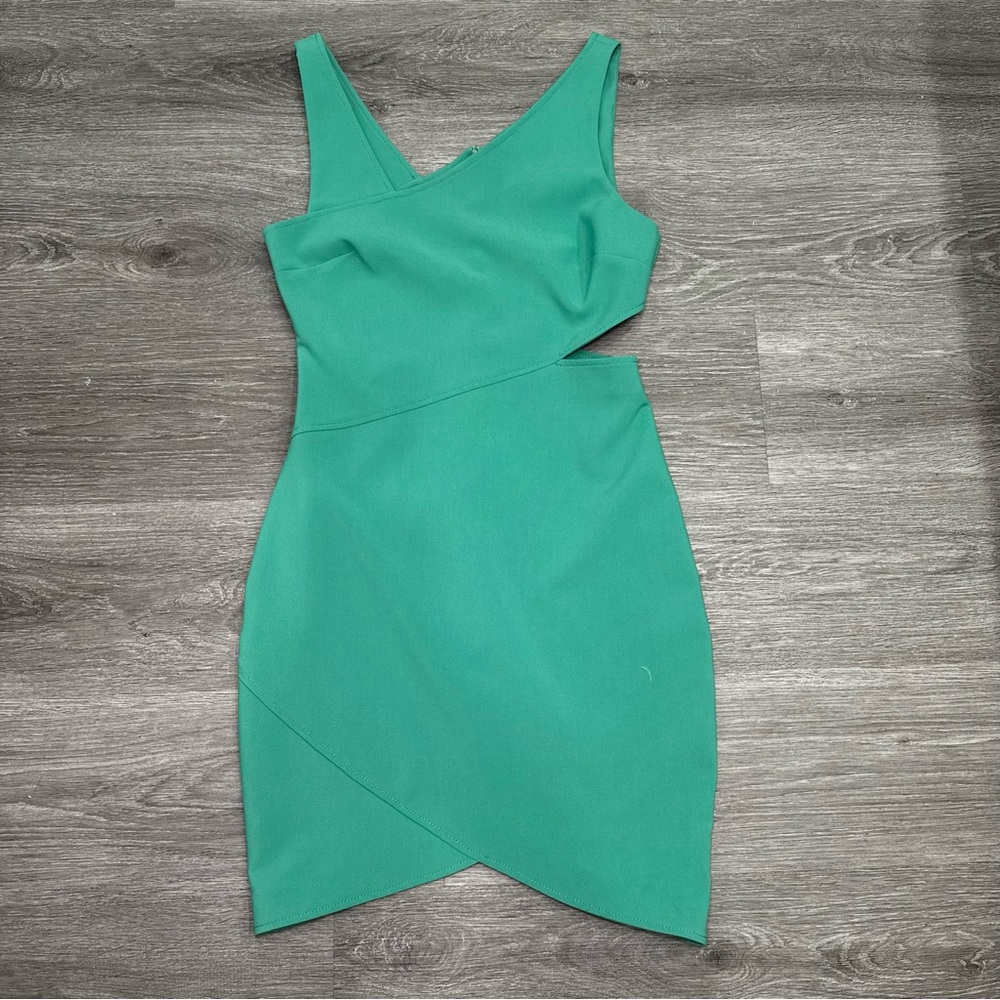Likely Skylar Cutout Sheath Dress Size 6